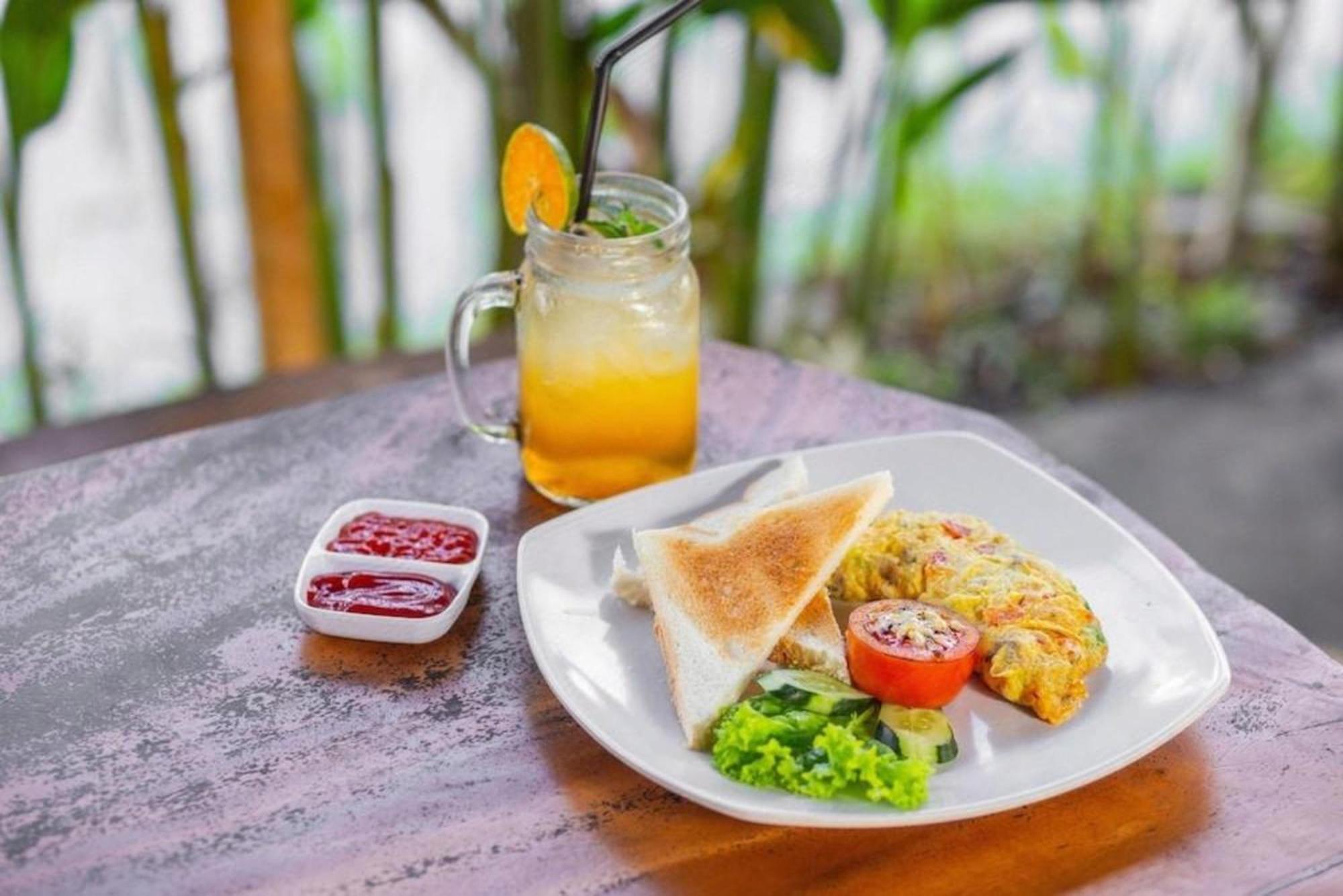 Oyo 1207 Pondok 789 Near Canggu Echo Beach מראה חיצוני תמונה