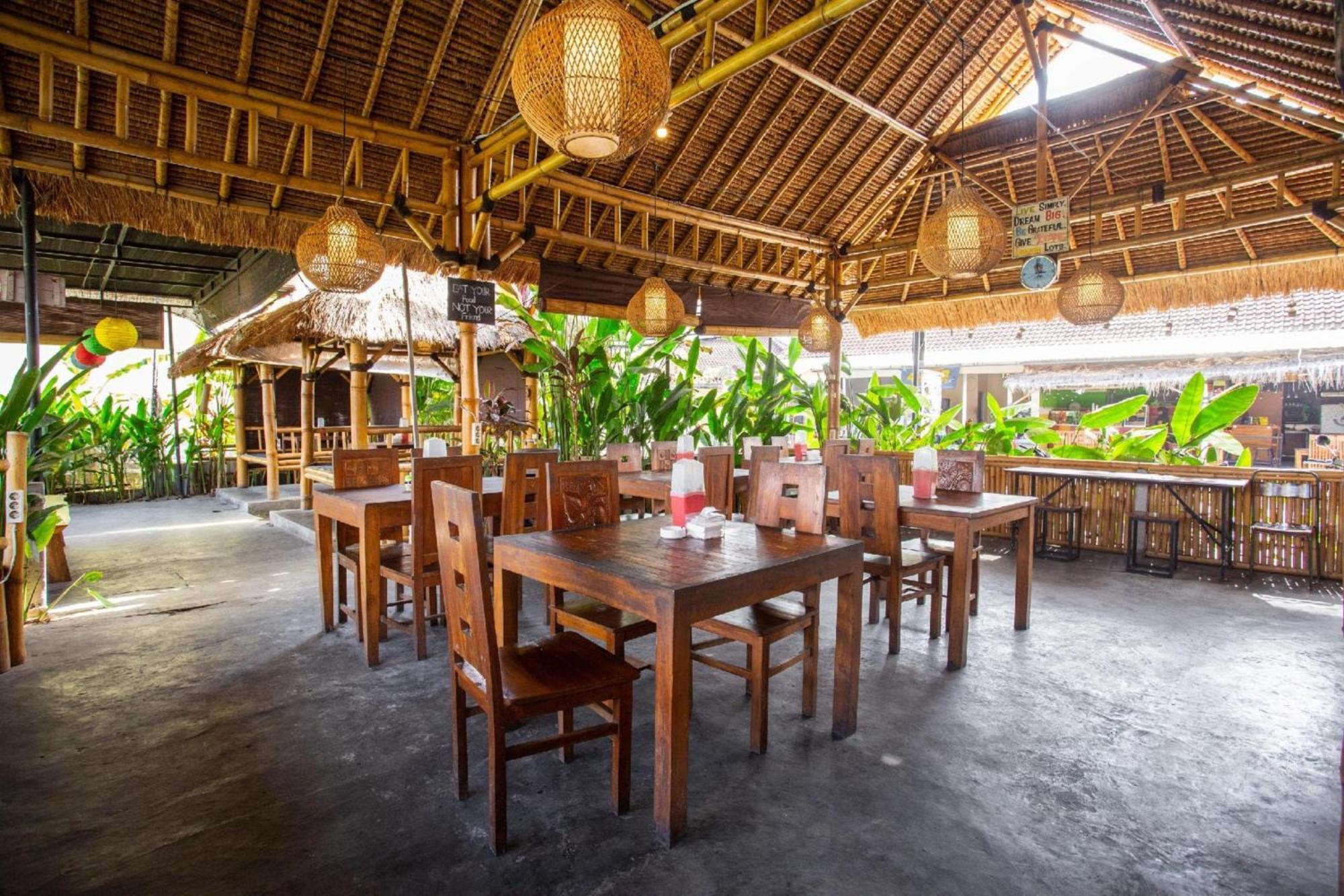 Oyo 1207 Pondok 789 Near Canggu Echo Beach מראה חיצוני תמונה