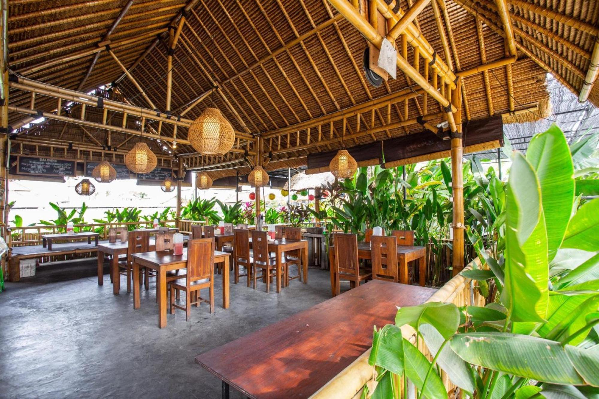 Oyo 1207 Pondok 789 Near Canggu Echo Beach מראה חיצוני תמונה