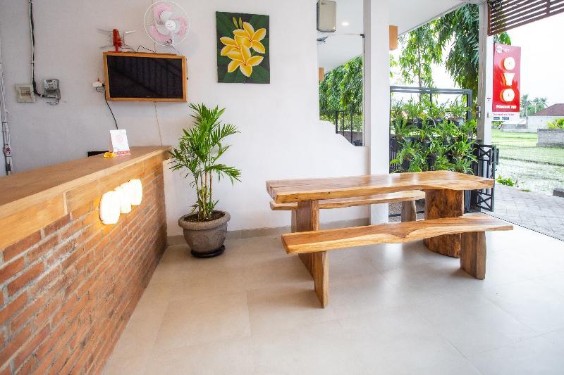 Oyo 1207 Pondok 789 Near Canggu Echo Beach מראה חיצוני תמונה